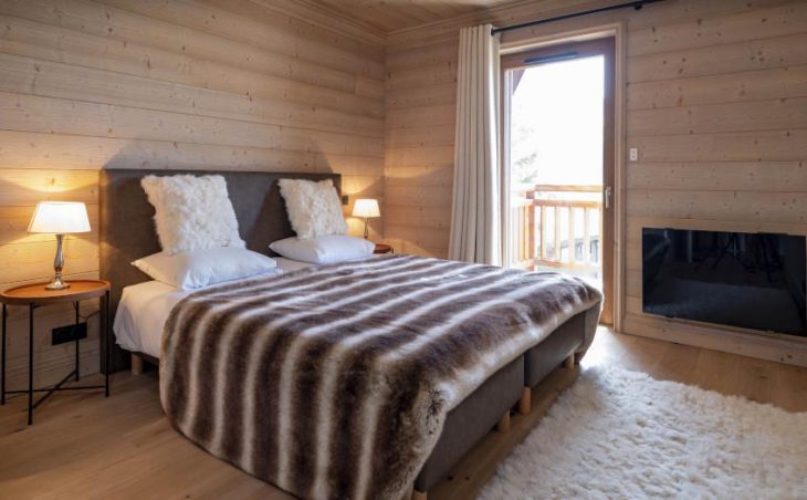 Chalet Mistral, Courchevel, Double Bedroom